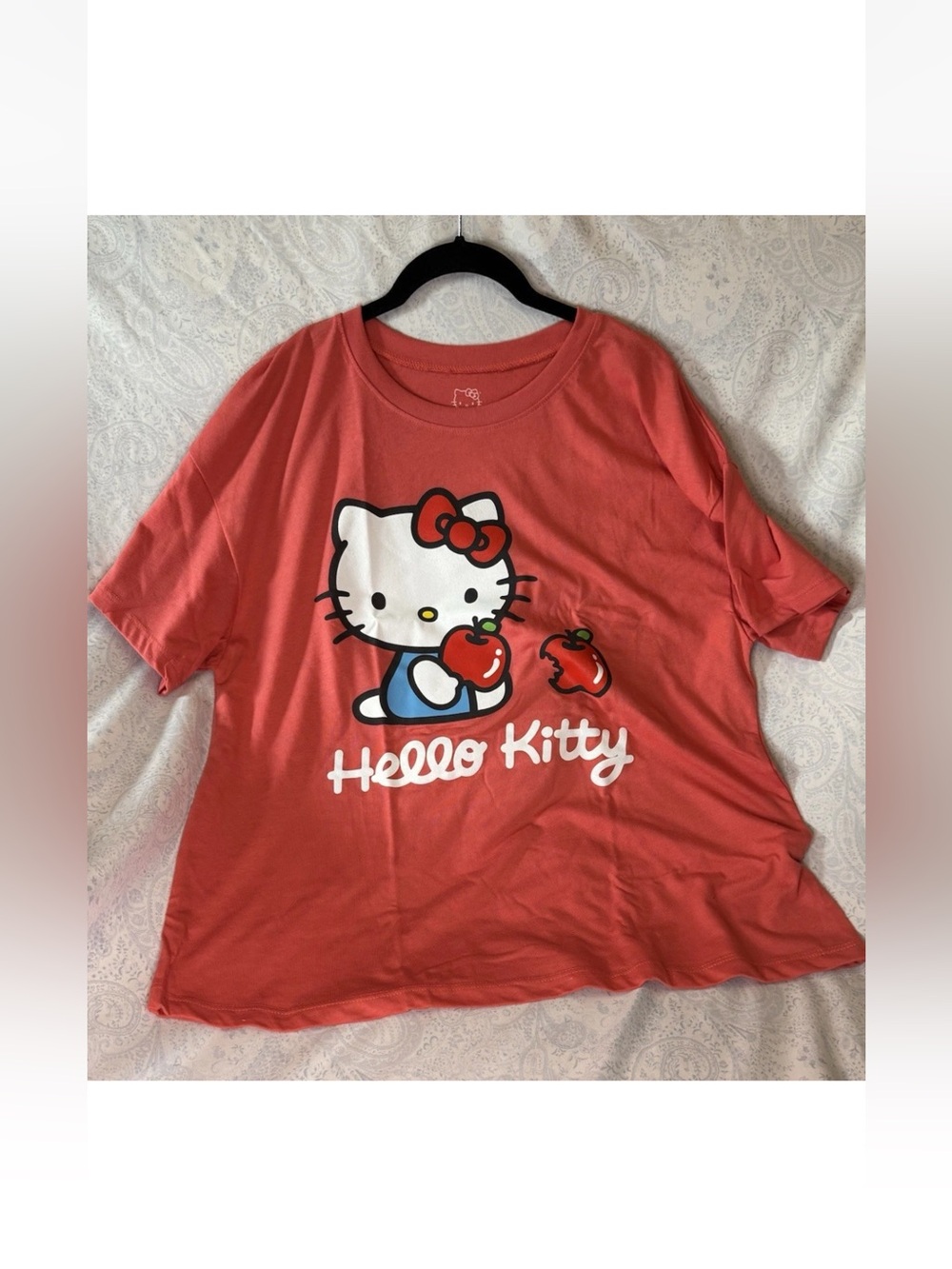 Hello Kitty Juniors XXL TShirt
